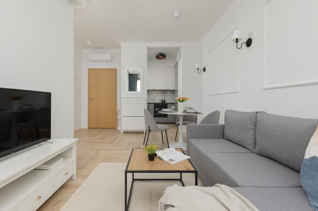 Stylish Apartment Kolejowa & Parking & Balcony By Noclegi Renters Varşova Dış mekan fotoğraf